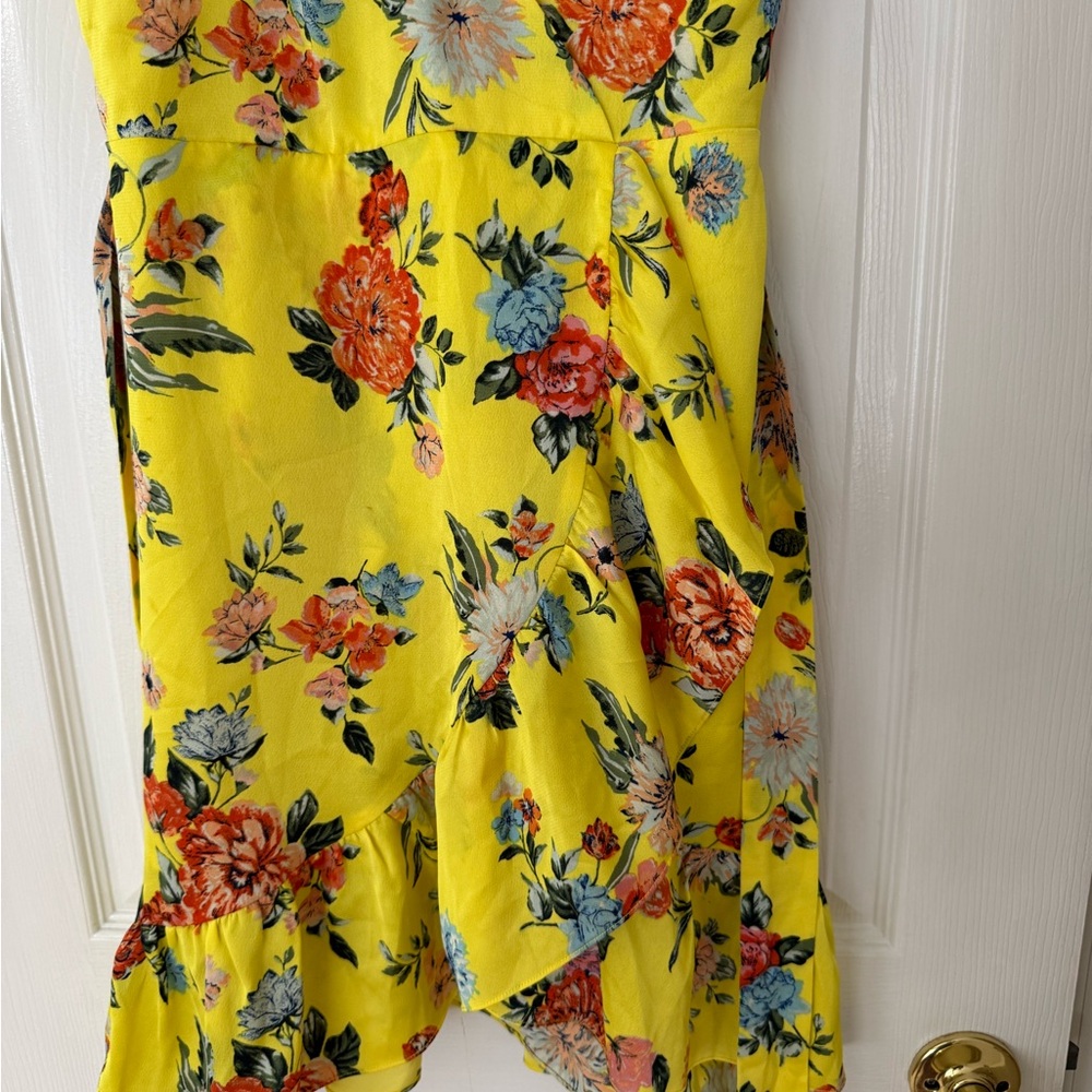 Yellow Floral Women's Summer Dress - Picture 3 of 4